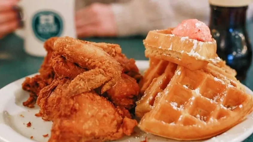 Metro Diner Cape Coral Fried Chicken & Waffle